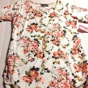 New Women's Due Time Maternity Top & Necklace